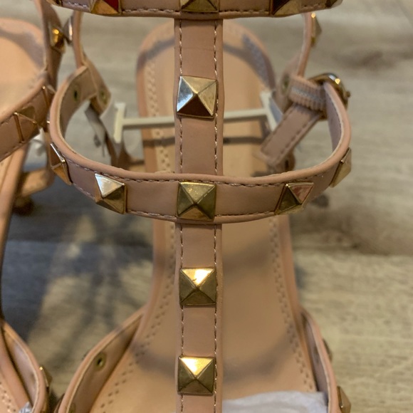 Women’s nude heels - Picture 3 of 6